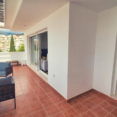 & Mountain Views In Sunny Appartement *